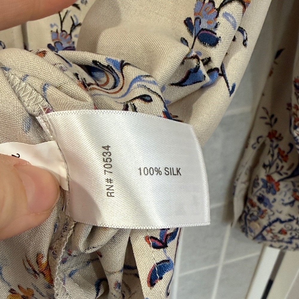 Orvis 100% Silk Women’s Floral Cream Button-Down Shirt Size Small - Picture 6 of 6